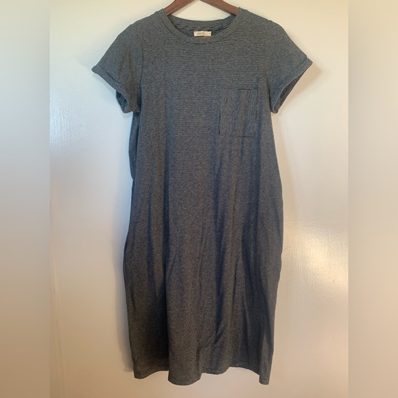 Inherit Co dresses - Picture 5 of 6